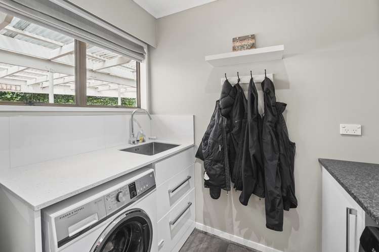 83 Carlyle Street Leamington_12