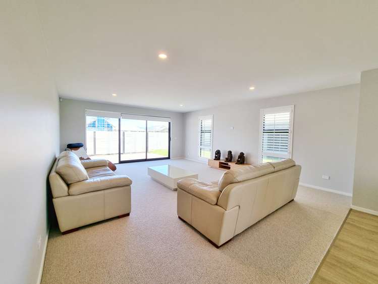 8 Whitehall Drive Springlands_9