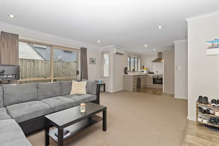 5/114 Old Farm Road Hamilton East_1