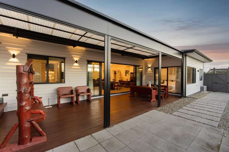 24 Karaka School Lane Papakura_11