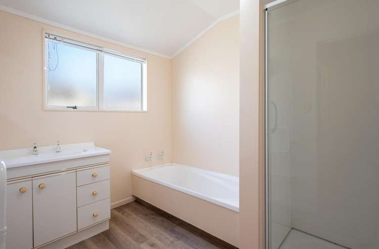 81b Kingsford Drive Stoke_12