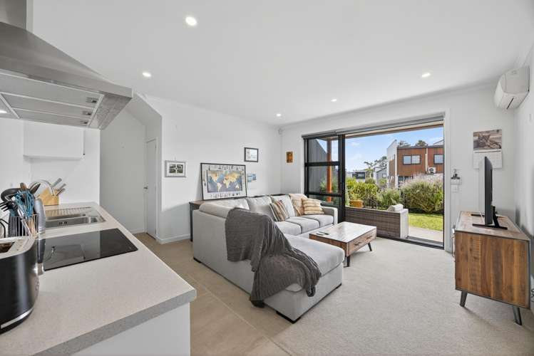 274 Hobsonville Point Road Hobsonville_2