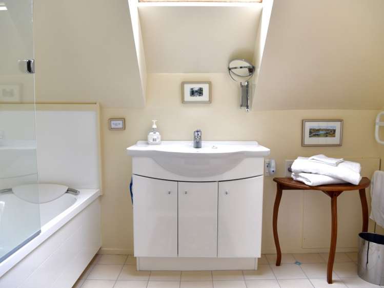 54 Onuku Road Akaroa_17