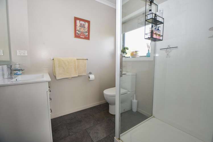 1 Walnut Lane Carterton_13