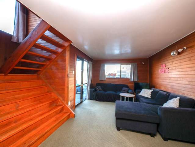 2/114 Harbour Tce North Dunedin_3