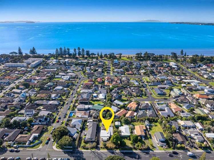 57 Centreway Road Orewa_16