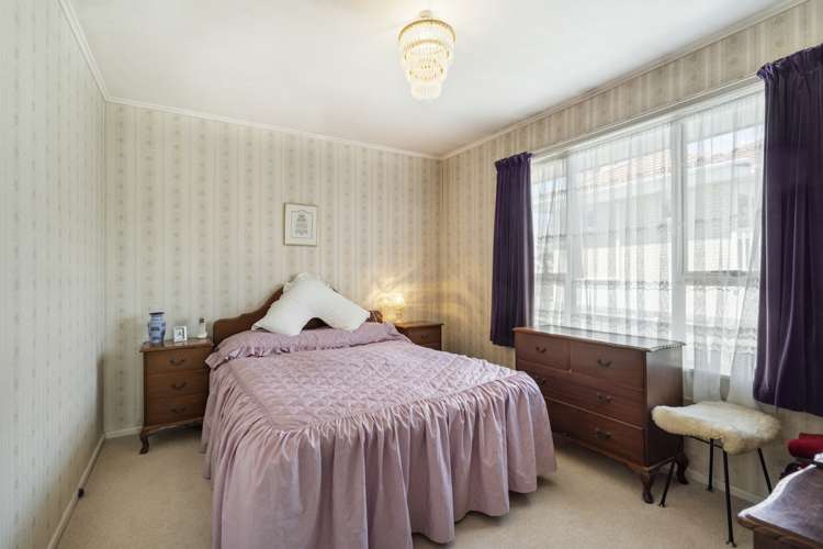 1/2 Willcott Street Mount Albert_11