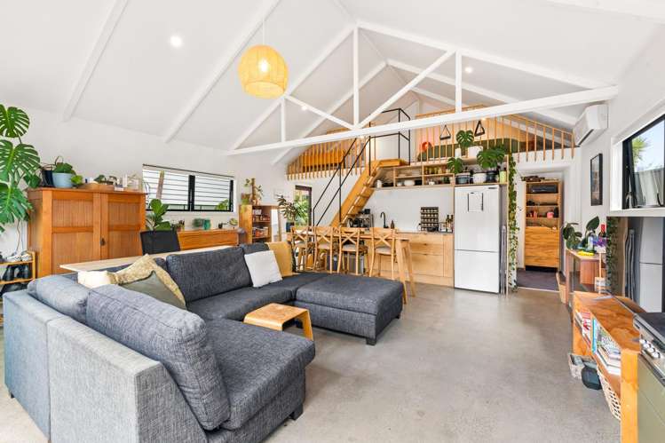 1/141 Edmonton Road Te Atatu South_2