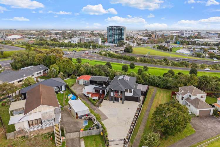 7 Juvena Place Clover Park_29