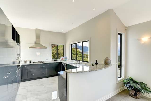 30 Edinburgh Drive Queenstown_4