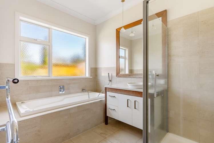 8 Chateau Rise Flat Bush_7