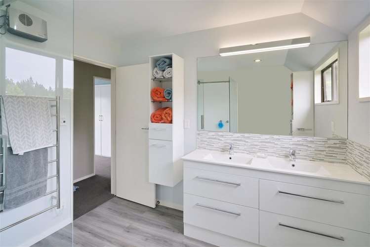 25 Jessons Road Harewood_10