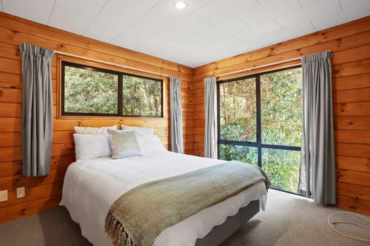 2/613a Glenfield Road Totara Vale_13