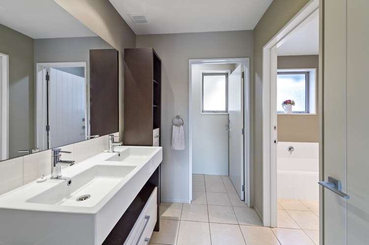 2/1135 Goulds Road Rolleston_22