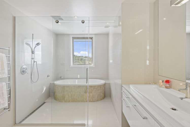 15 Omeo Crescent Redcliffs_24