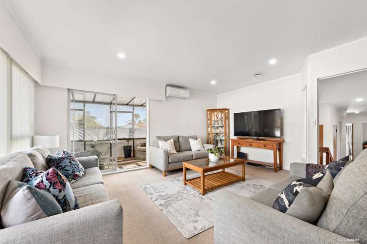 62 Gloria Avenue Te Atatu Peninsula_5