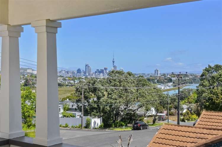 34 Ngataringa Road Devonport_13