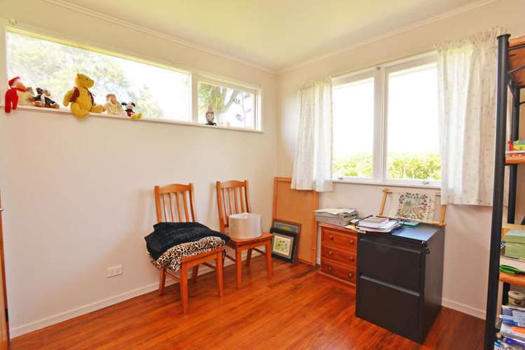 39 Shetland Street Glen Eden_9