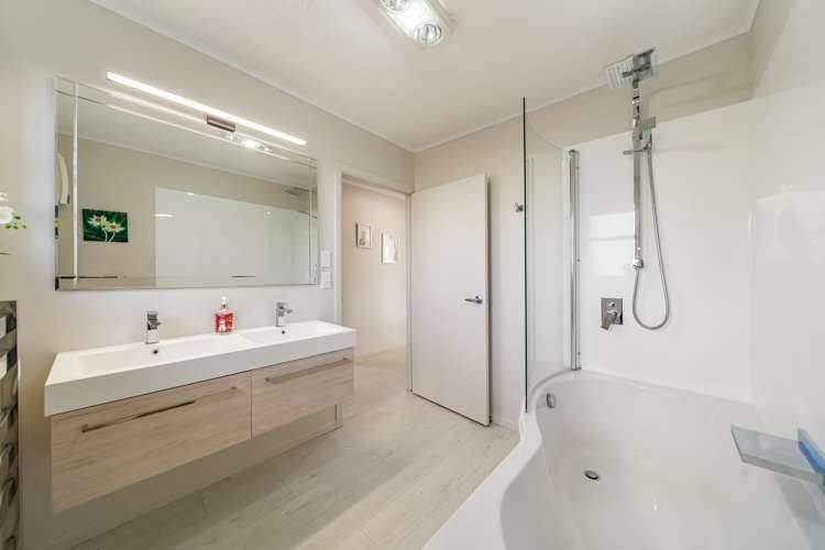 7 Pokohiwi Road Normandale_25