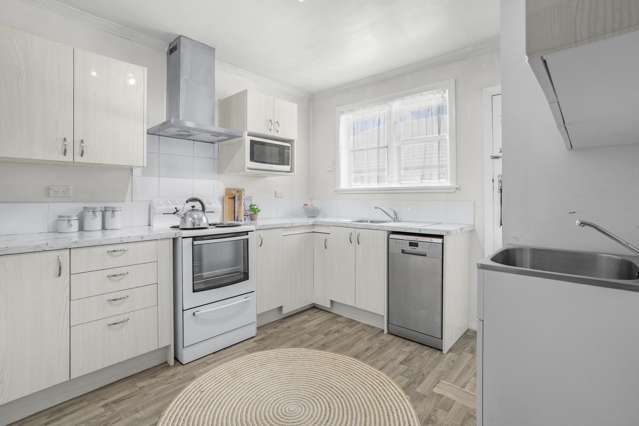 2/1005 Fergusson Drive Ebdentown_2