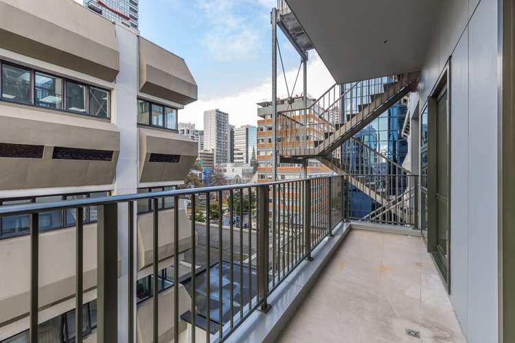 7d/18 Hobson Street Auckland Central_9