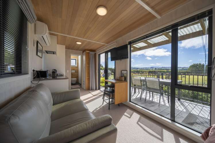 423A Te Anau Mossburn Highway Te Anau_32