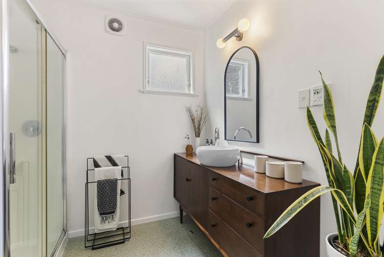 61 Don Buck Road Massey_10