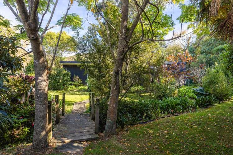 45 Tahatai Road Oneroa_26