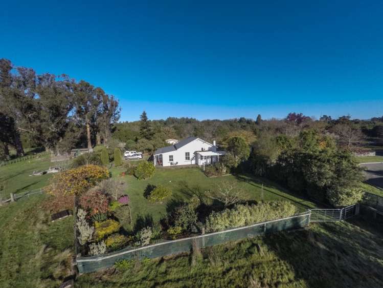 288 Cornwall Road Carterton_18