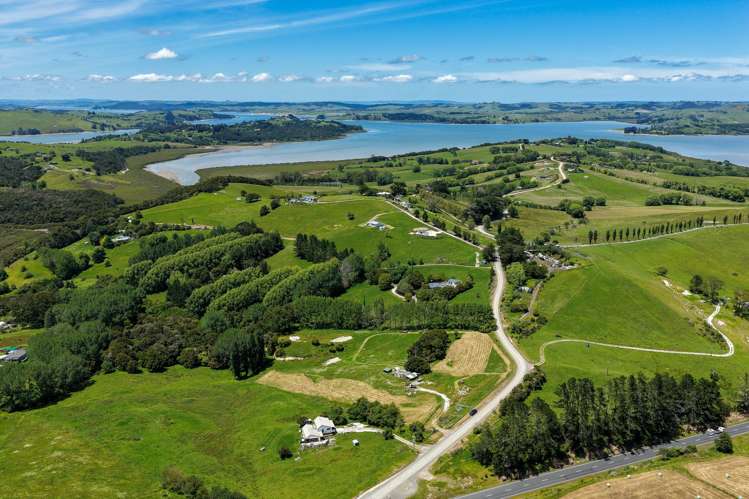 9 Petley Road Paparoa_21