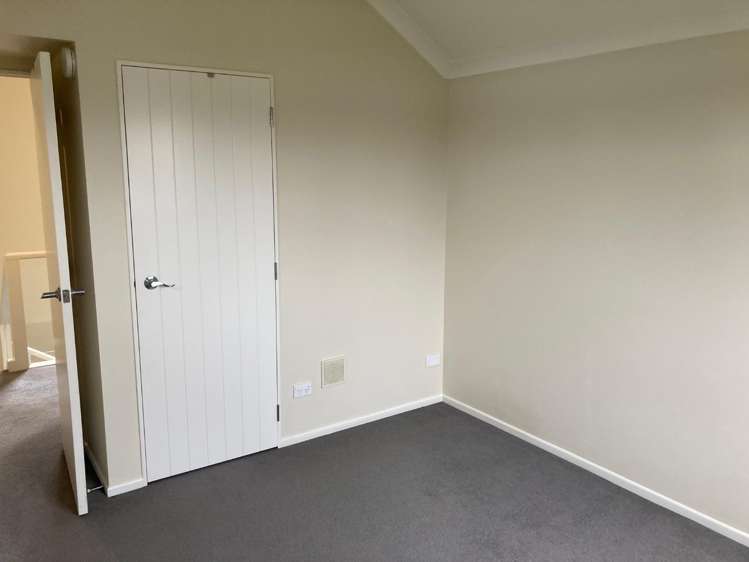 14 Moore Crescent Carterton_4