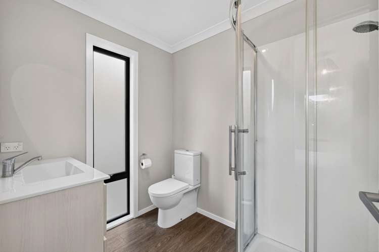 20 Genia Drive Wakefield_11