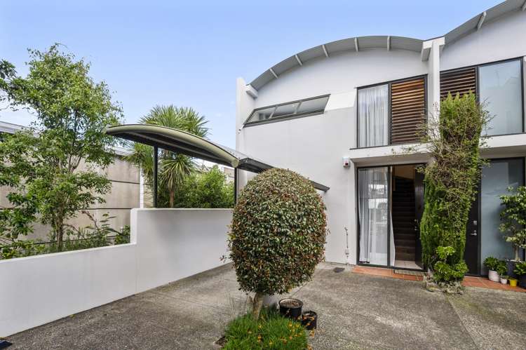 5p Cleveland Road Parnell_18