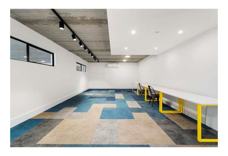 Unit A/34 Constellation Drive Rosedale_2