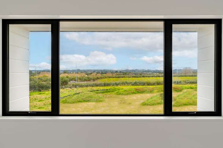 11 Falcon Crescent Hobsonville_1