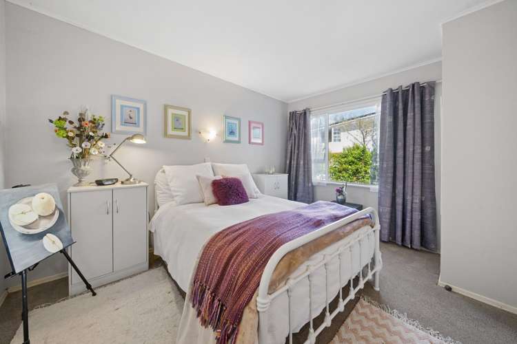 1/3 Ridd Crescent Karori_13