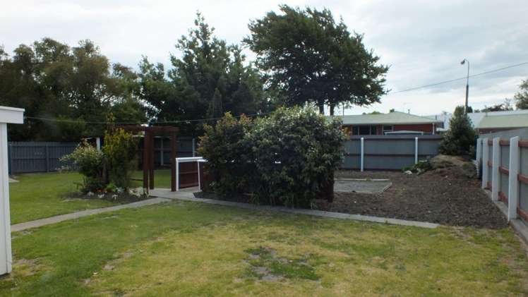 52 Alford Forest Road Allenton_14