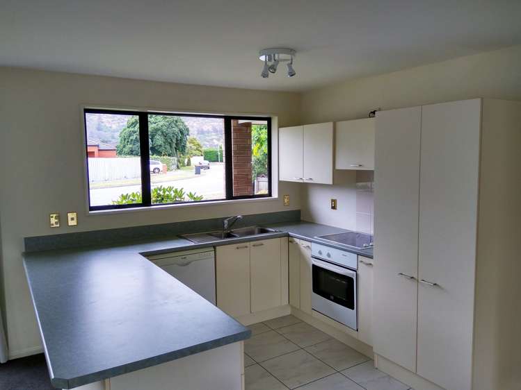 39 Mauger Drive Heathcote Valley_5