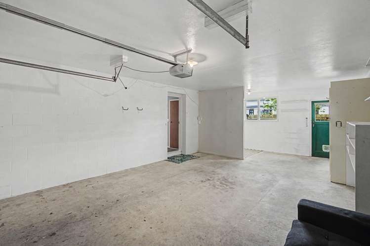 Flat 1/151 Moana Street Rosedale_15