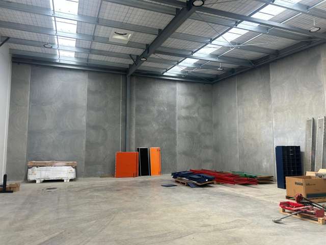 18C Earthmover Crescent Burbush_1