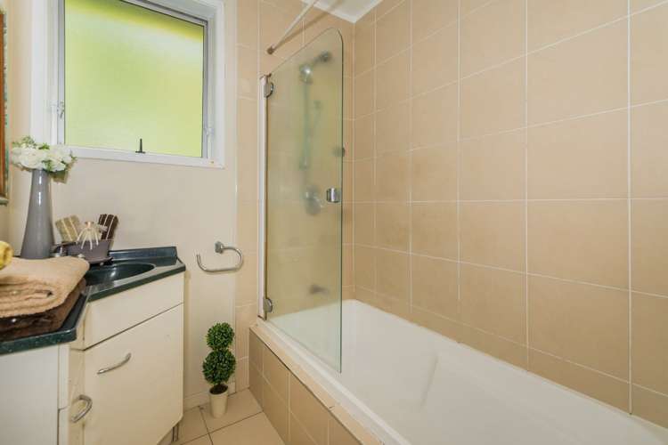 72 Vandeleur Avenue Birkdale_19