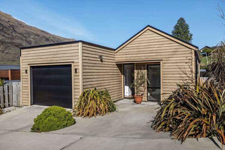 2 Huxley Place Dalefield/Wakatipu Basin_12