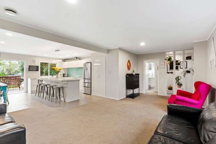 5 Nandana Drive Glen Eden_11