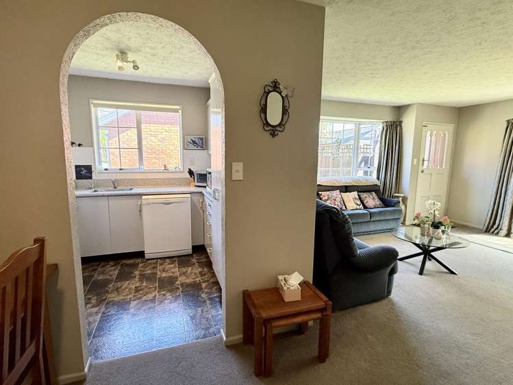 25c Thomson Street Avenal_12