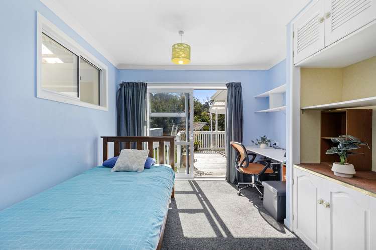 6 Kapuranga Grove Stokes Valley_12