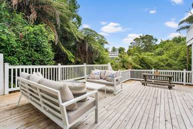 990 East Coast Road_2