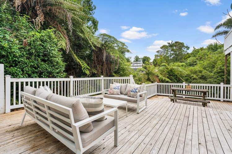 990 East Coast Road Torbay_2