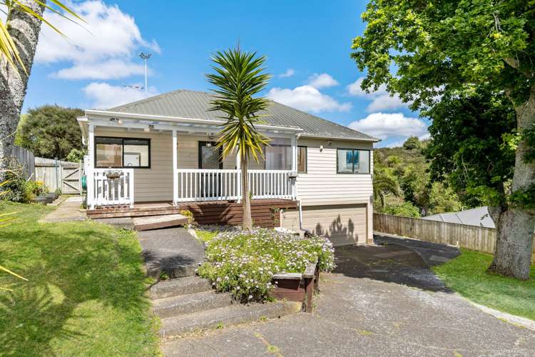 1/42 Brains Road Kelston_1