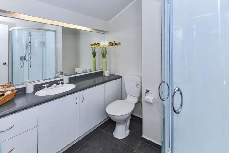 5 Muka Close The Gardens_9