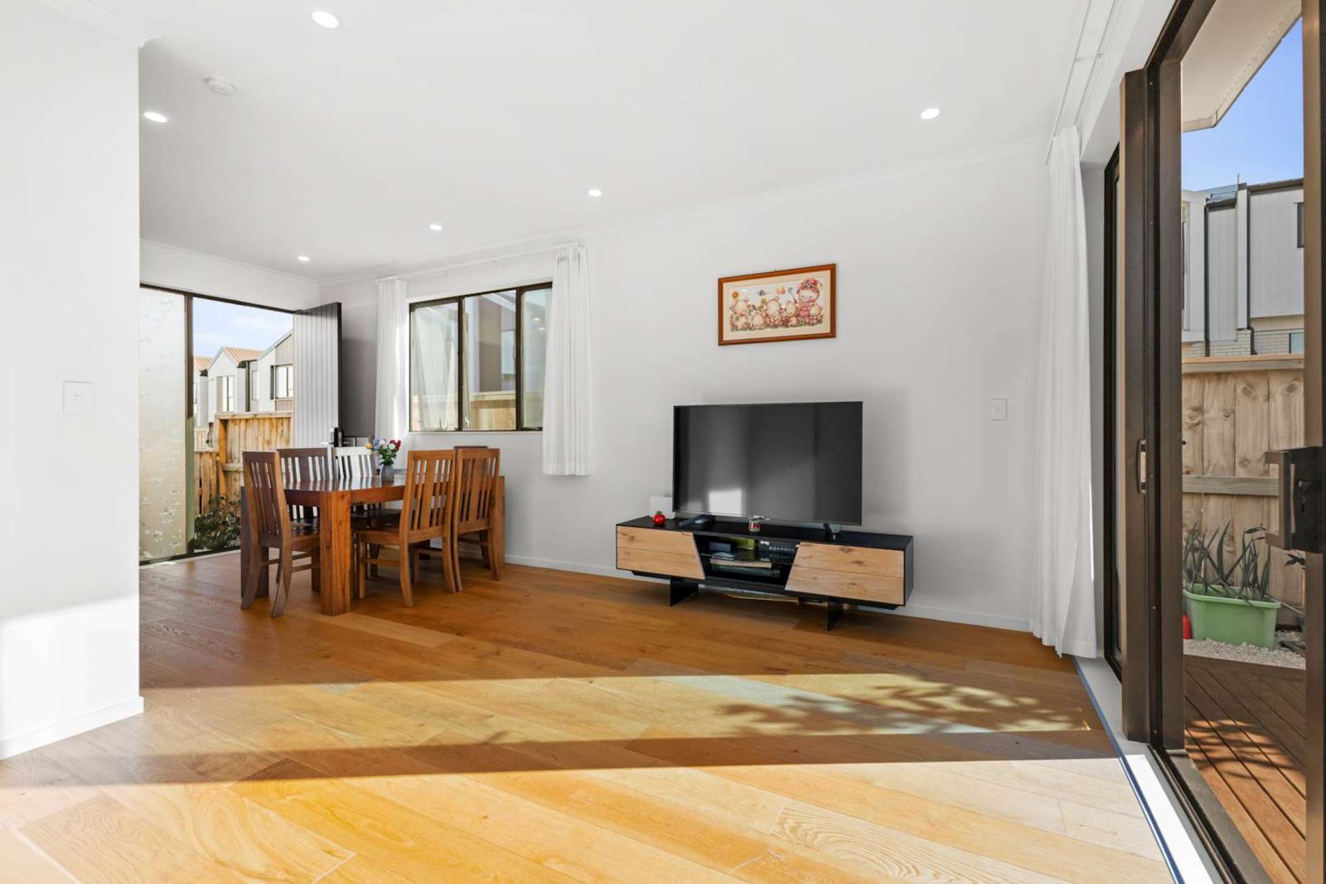 32 Waipuhinui Way Wiri_0